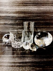 グラスの素材、クリスタルガラスとは？ソーダガラスや耐熱ガラスとの違いも！